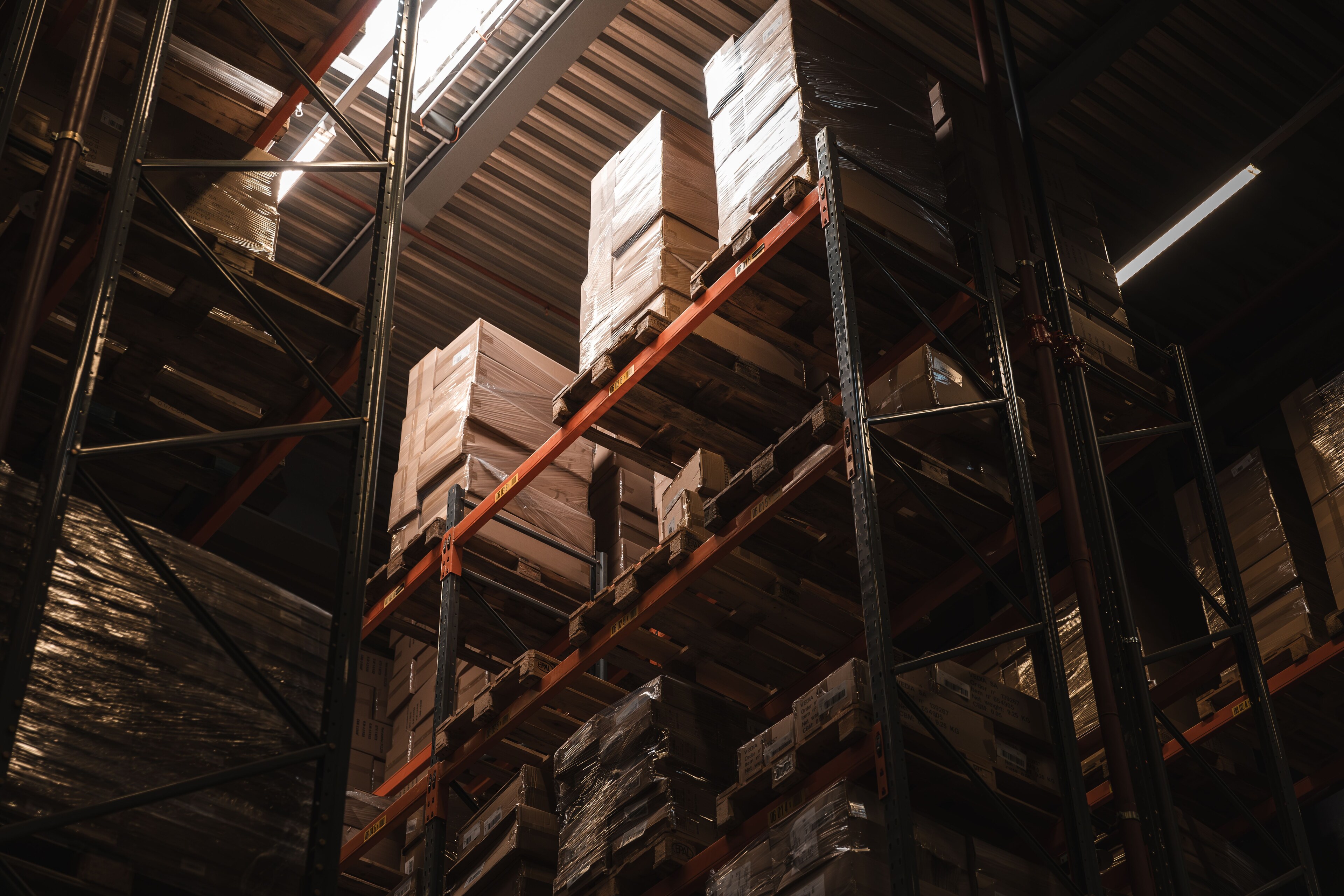Hard Case #2 — PROFITABILITY & MARGINS: Why are we selling more without making more?